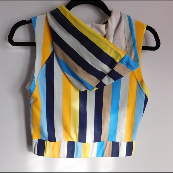 Crop Top Hoodie! - Picture 5 of 5